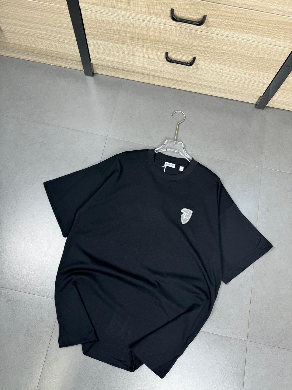 Knight Crest Relaxed Fit Crew Neck T-Shirt