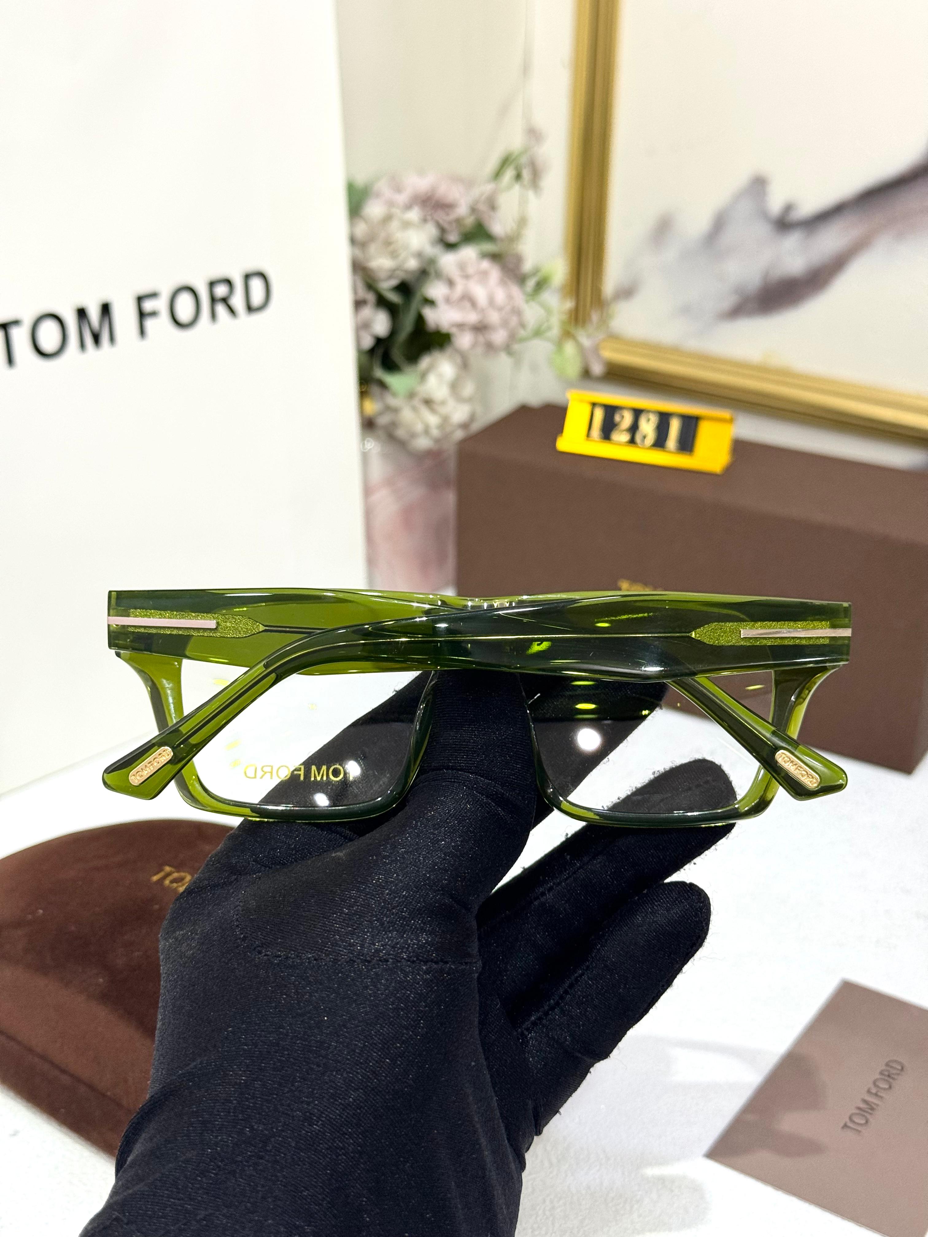 Premium Acetate Square Optical Frame – Model 1281