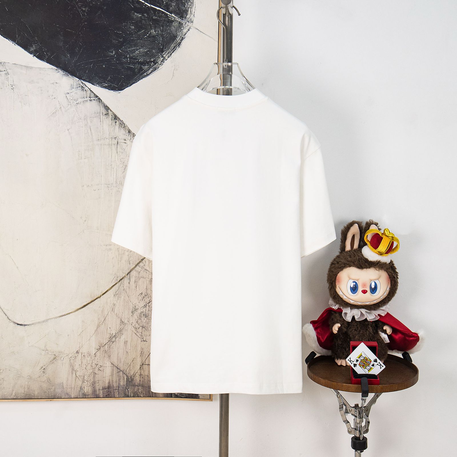 Signature Minimal Graphic Crew Neck Tee
