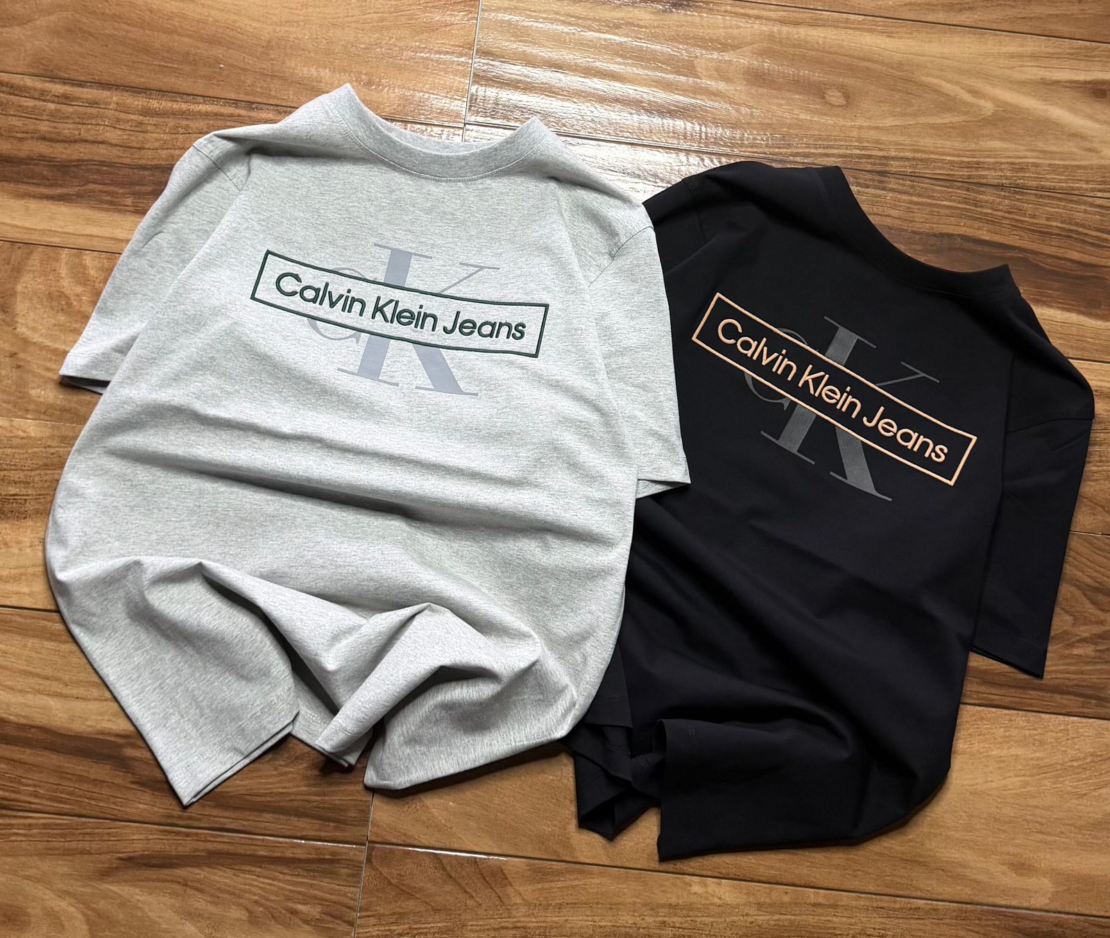 Signature Box Logo Tee
