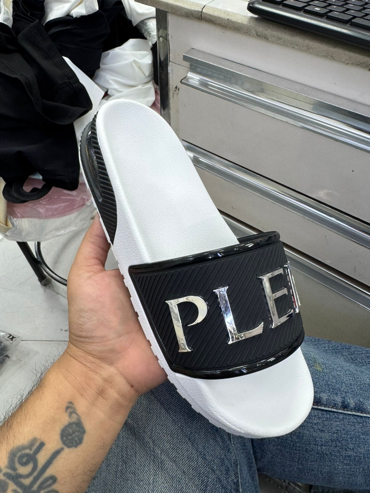 Monarch Metallic Logo Premium Slides