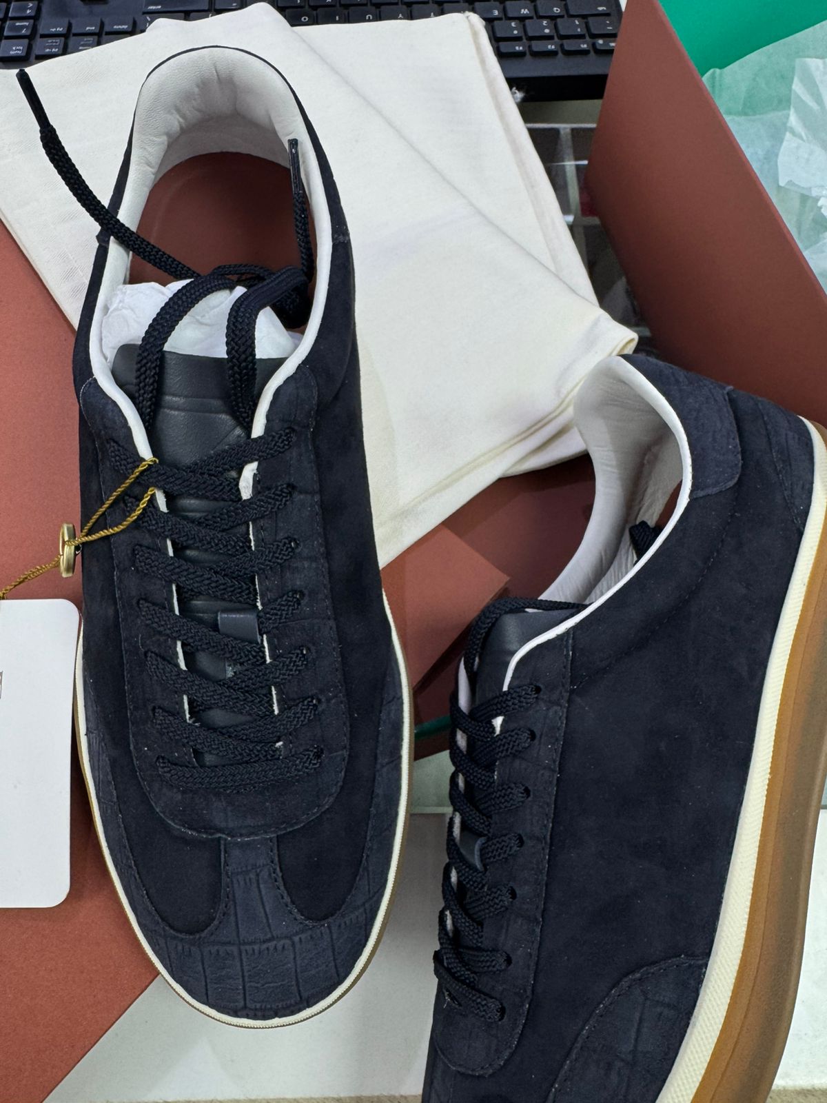 Elite Croco Texture Tennis Walk Sneakers